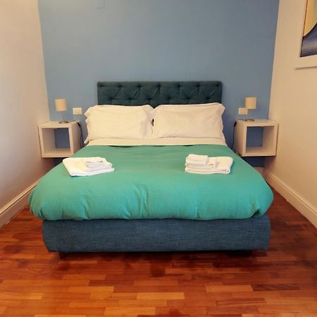 Caracciolo Napoli Beb Bed & Breakfast Bagian luar foto